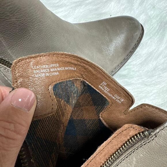 Born Women's Olio Grey Leather Ankle Boots Size 9 - Picture 8 of 9